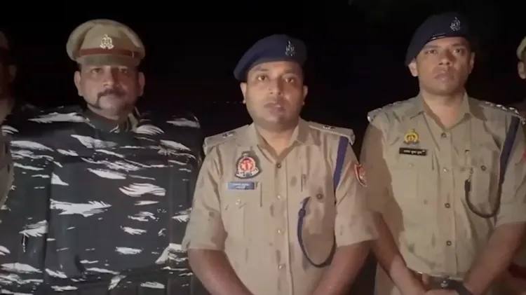 बलिया पुलिस मुठभेड़: अंतरराज्यीय वाहन चोर गिरोह के 5 सदस्य गिरफ्तार, 11 मोटरसाइकिलें बरामद