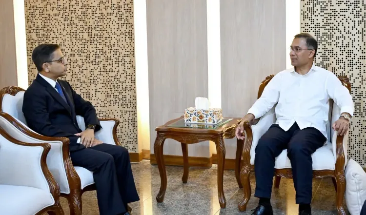 प्रणय वर्मा ने बांग्लादेश PM तारिक रहमान से ली विदाई, दिनेश त्रिवेदी संभालेंगे उच्चायुक्त पद