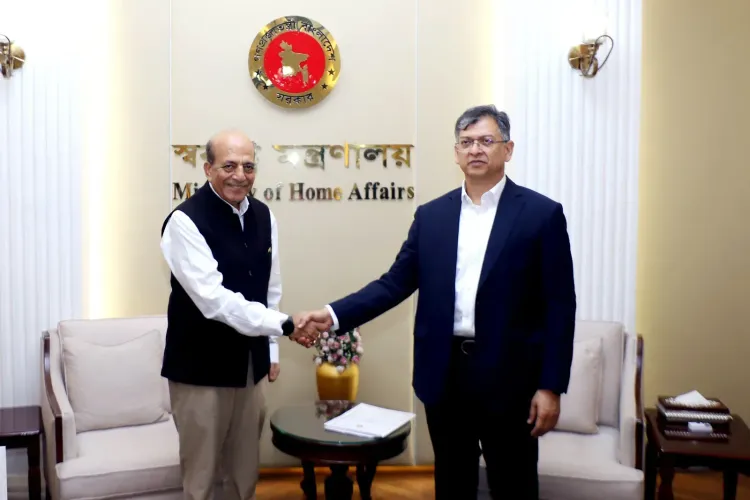 उच्चायुक्त दिनेश त्रिवेदी की बांग्लादेश गृह मंत्री सलाहुद्दीन अहमद से मुलाकात, सुरक्षा सहयोग और द्विपक्षीय संबंधों पर बातचीत