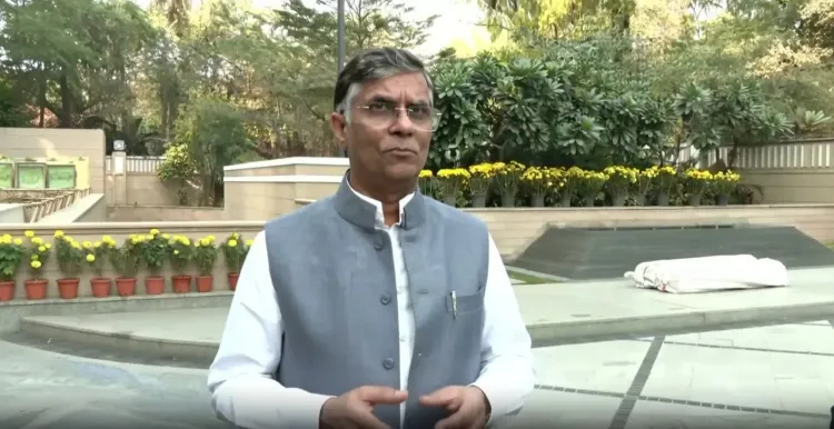 क्या बांग्लादेश में अल्पसंख्यकों के खिलाफ अत्याचार पर कांग्रेस नेता आवाज उठाने की मांग कर रहे हैं?