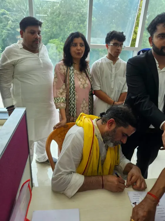 बांकीपुर उपचुनाव: प्रशांत किशोर ने दाखिल किया नामांकन, बोले — 'बिहार के बेहतर भविष्य का नॉमिनेशन है यह'