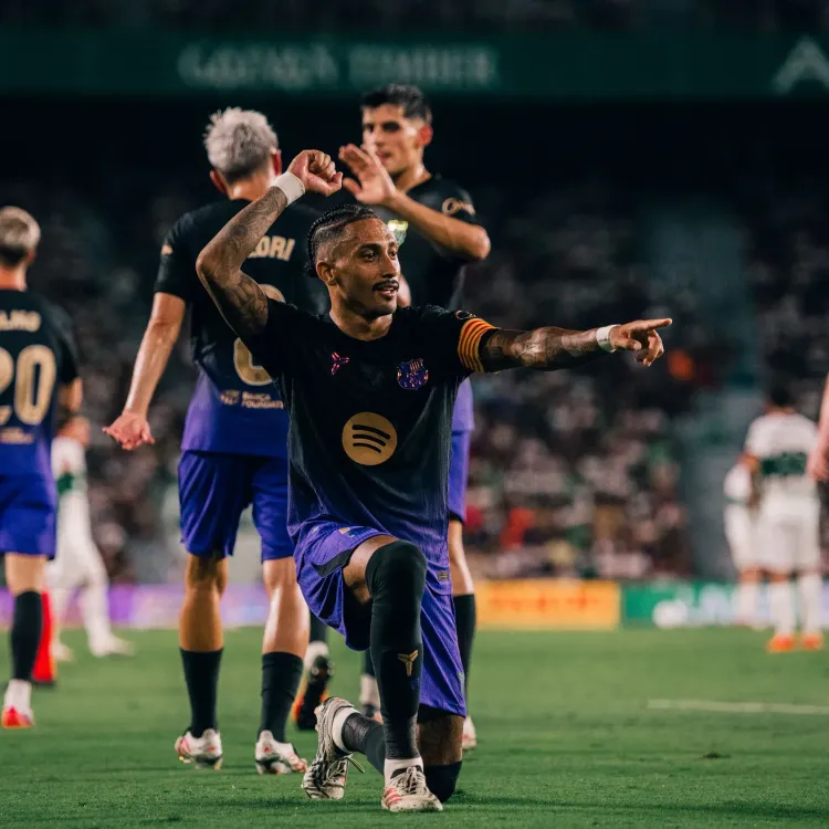 Barcelona open La Liga title defense with 5-0 rout of Elche