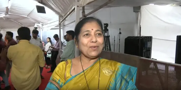 मुंबई में भारी बारिश के बावजूद ट्रेन-बस सेवाएँ सामान्य, BMC की नाला सफाई का दिखा असर