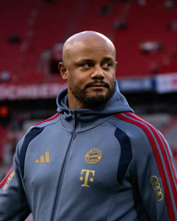 Bayern Munich boss Vincent Kompany collapses at training, hospitalised