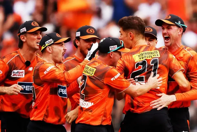 क्या पर्थ स्कॉर्चर्स ने सिडनी सिक्सर्स को 6 विकेट से हराकर खिताब जीता?