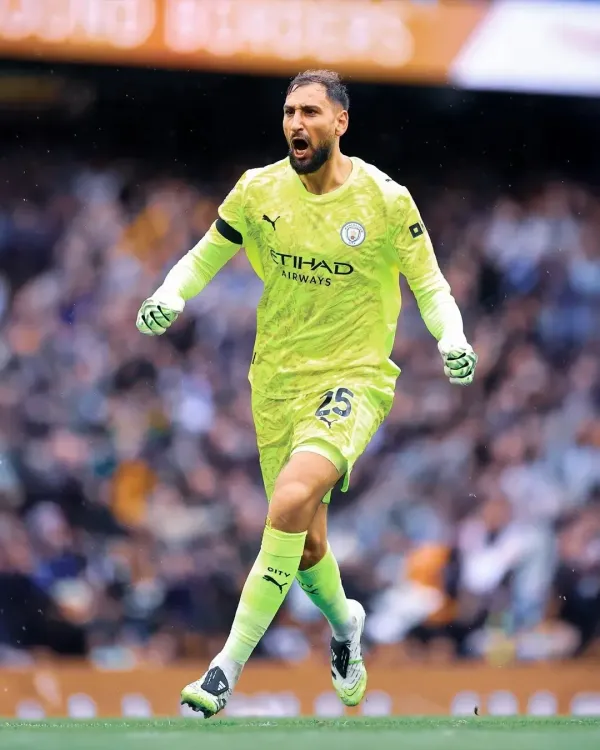 Is Being Coached by Guardiola the Ultimate Experience for a Footballer? Donnarumma Reflects on Joining Man City