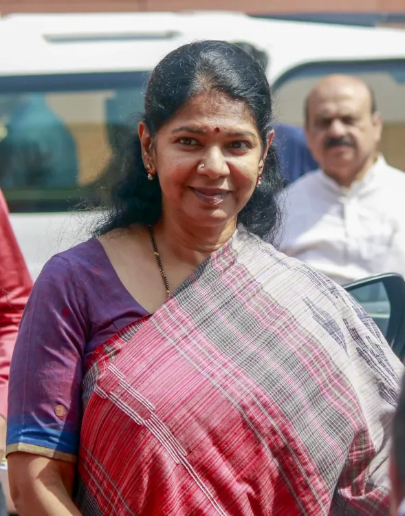 Kanimozhi Critiques FM Nirmala Sitharaman's Comments on TN Fund Issues