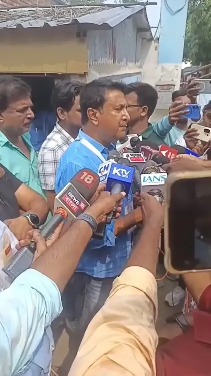 Bengal bypolls: Congress candidate stages sit-in at Rejinagar, demands repolling