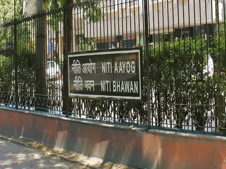 NITI Aayog's Report Highlights West Bengal's Fiscal Struggles