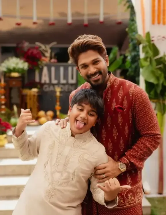 अल्लू अर्जुन ने बेटे अयान के जन्मदिन पर साझा की भावुक तस्वीर, फैंस ने दी भरपूर प्रतिक्रिया