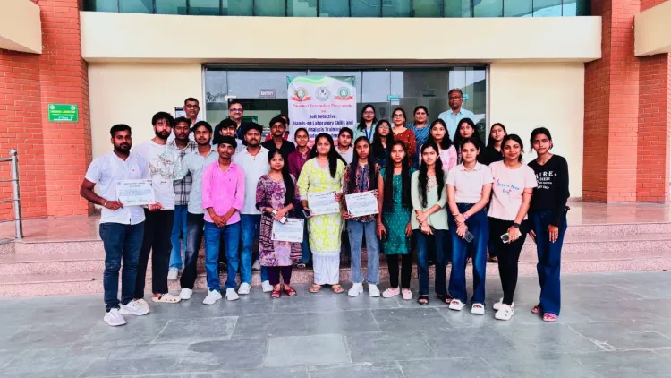 बीएयू सबौर में 10 दिवसीय मृदा परीक्षण इंटर्नशिप सम्पन्न, 22 छात्रों ने सीखी आधुनिक प्रयोगशाला तकनीकें