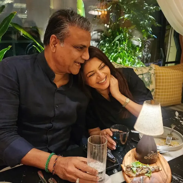 Bhagyashree's date night with Himalaya Dassani: couple rekindles romance in Juhu