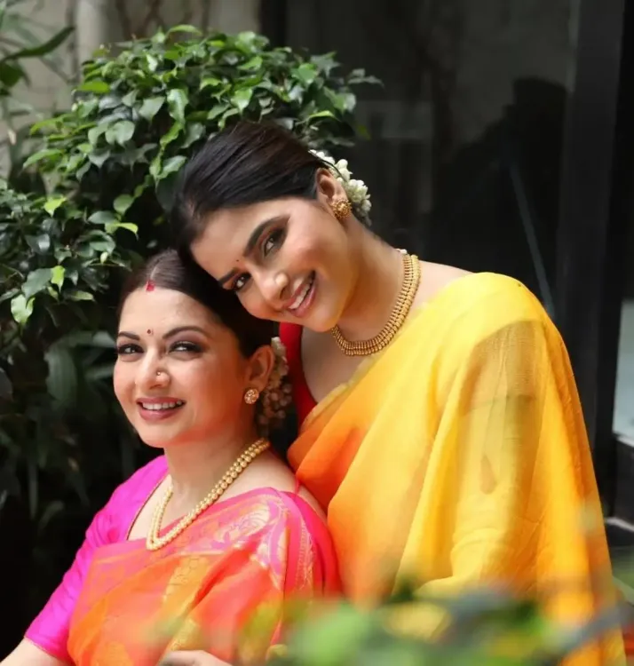 How does Bhagyashree celebrate Avantika's birthday?