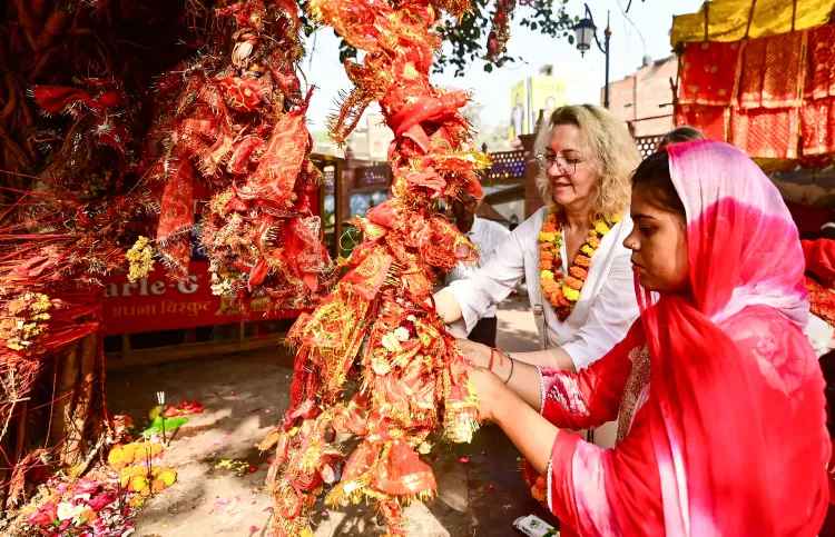 Spiritual Festivities: Bhakti Geet and Bhajans Resound in UP's Temples During Chaitra Navratri