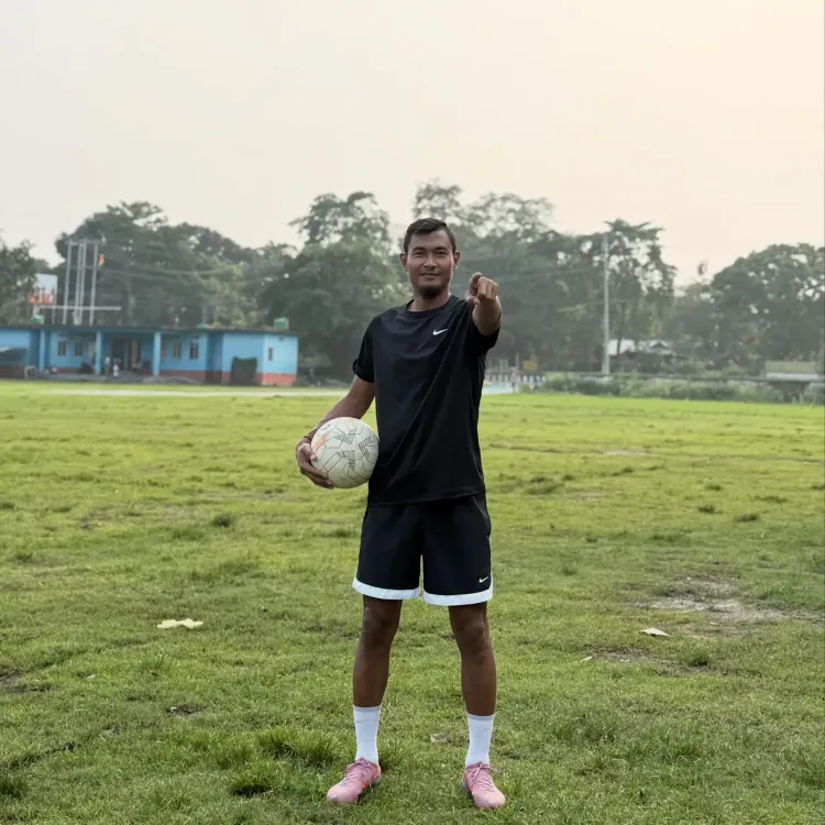 हलीचरण नारजारी 'असम गौरव पुरस्कार' के लिए चयनित, बेसहारा बचपन से राष्ट्रीय फुटबॉल तक का सफर
