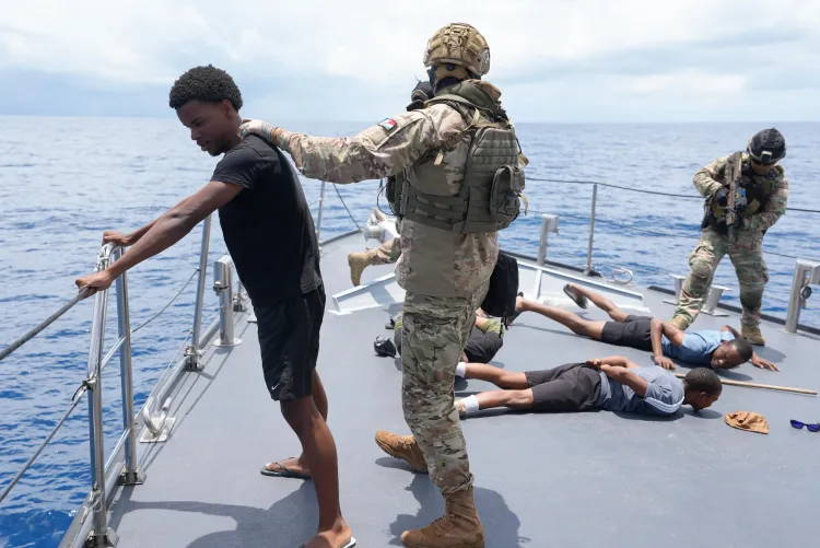 भारतीय नौसेना और सेशेल्स रक्षा बलों की समुद्री सुरक्षा में मित्रता का उज्ज्वल उदाहरण