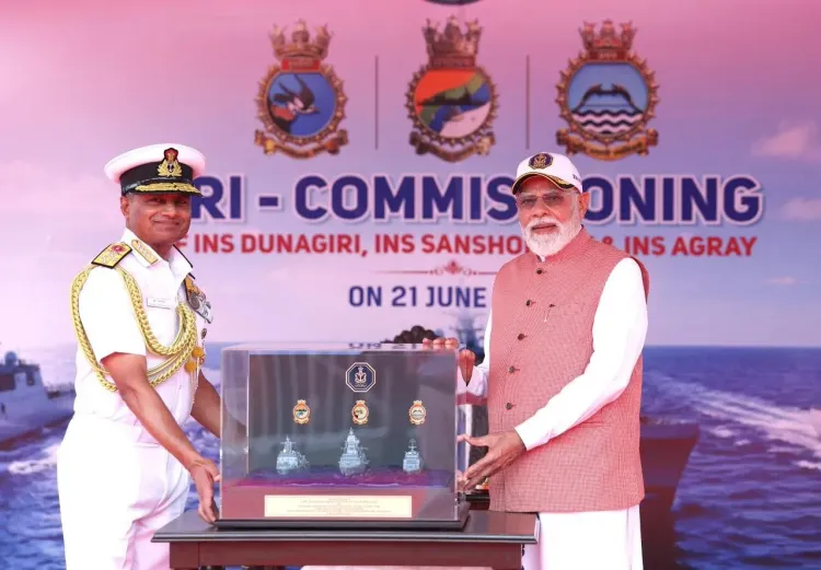 आईएनएस दूनागिरी, आईएनएस संशोधक और आईएनएस अग्रय नौसेना में शामिल, PM मोदी ने कोलकाता में किया शुभारंभ