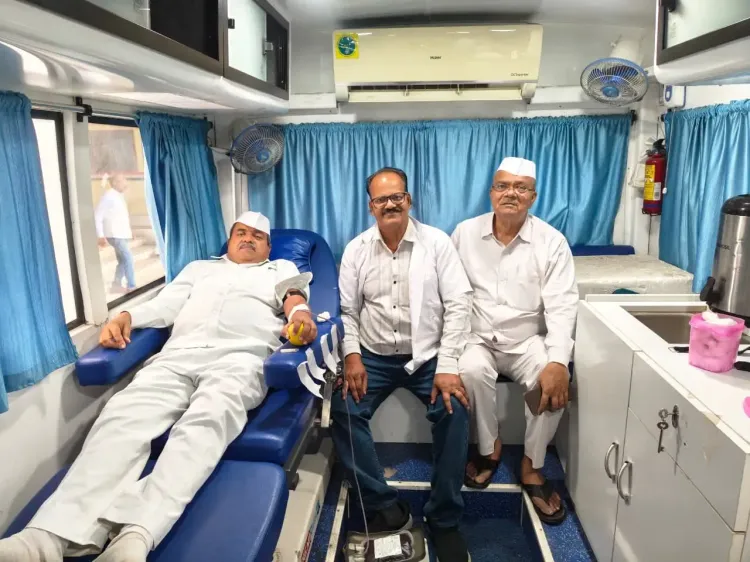 भोपाल में सरदार पटेल जयंती पर कांग्रेस सेवादल का रक्तदान शिविर, इंदिरा गांधी को भी दी श्रद्धांजलि