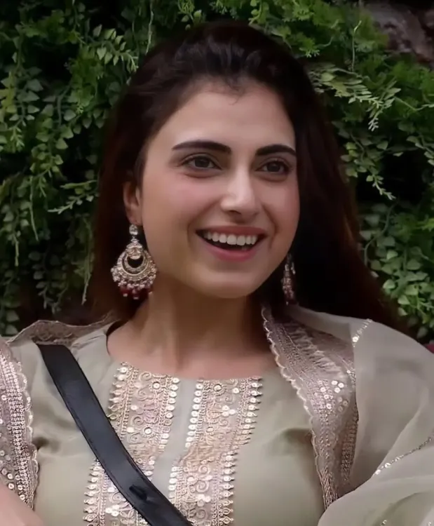 What Led to the Fiery Clash Between Malti Chahar and Farrhana Bhatt in Bigg Boss 19?