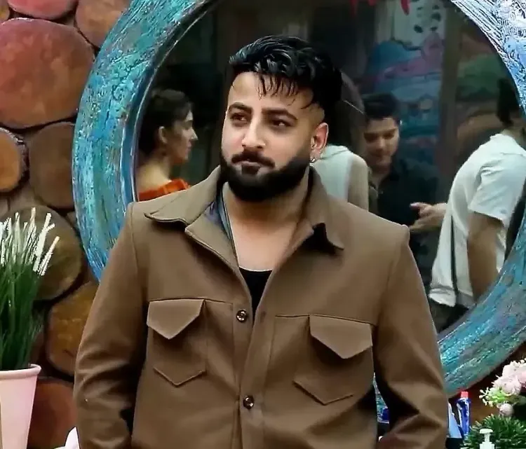 What struggles did Shehbaz Badeshah reveal in Bigg Boss 19?