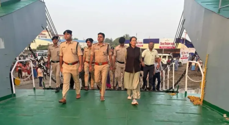 भागलपुर में विक्रमशीला सेतु बंद: गंगा पर क्रूज सेवा शुरू, यात्रियों के लिए मुफ्त सफर