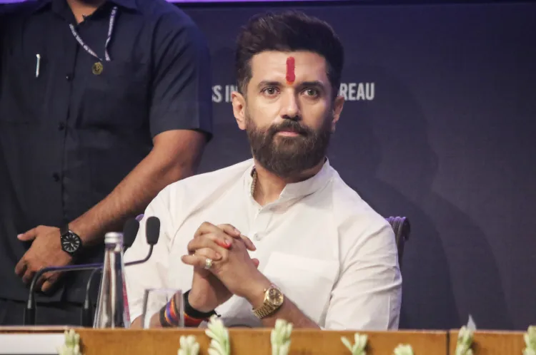बिहार चुनाव: क्या गोविंदगंज से राजू तिवारी को मिला टिकट? चिराग पासवान की पार्टी ने जारी की १४ उम्मीदवारों की पहली लिस्ट