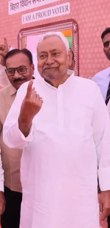 क्या बिहार चुनाव में मुख्यमंत्री नीतीश ने पहले चरण में रिकॉर्ड मतदान के लिए जनता का धन्यवाद किया?