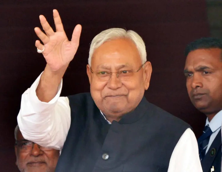 Bihar CM Inspects Secretariat on Holika Dahan