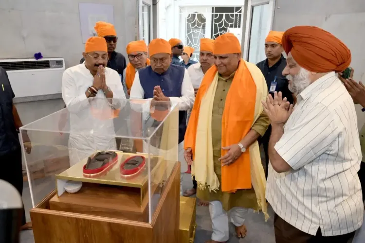 क्या मुख्यमंत्री नीतीश कुमार ने तख्त श्री हरमंदिर साहिब में मत्था टेका और सुख-शांति की कामना की?