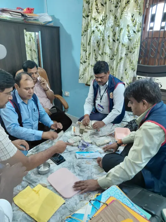बिहार ईओयू का बड़ा एक्शन: एग्जीक्यूटिव इंजीनियर गोपाल कुमार के 4 ठिकानों पर छापा, ₹40 लाख नकद बरामद