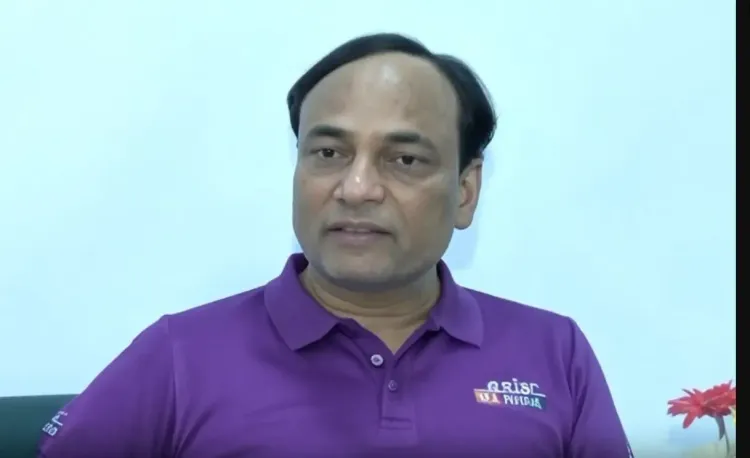 क्या बिहार में एनडीए सरकार फिर से बनेगी? एक्सिस माई इंडिया के आंकड़ों के अनुसार 141 सीटों की संभावना दिख रही है।