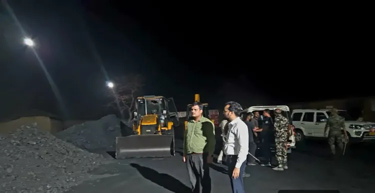 बिहार के गयाजी में अवैध खनन माफियाओं के खिलाफ सख्त कार्रवाई, कोयले की बड़ी मात्रा हुई बरामद