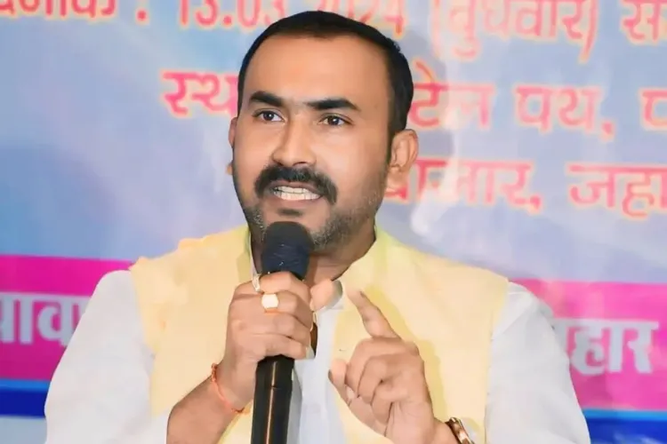 Bihar IT Minister Unveils Office Space for 10 Startups