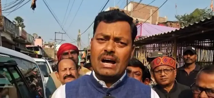 क्या बिहार के मंत्री लखेंद्र पासवान ने मुर्शिदाबाद में मस्जिद की नींव रखे जाने पर ममता बनर्जी सरकार को घेरा?