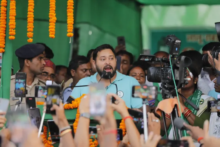 क्या बिहार को <b>परिणाम</b>, <b>सम्मान</b> और <b>उन्नति</b> चाहिए? वोटिंग के बीच <b>तेजस्वी यादव</b> का संदेश