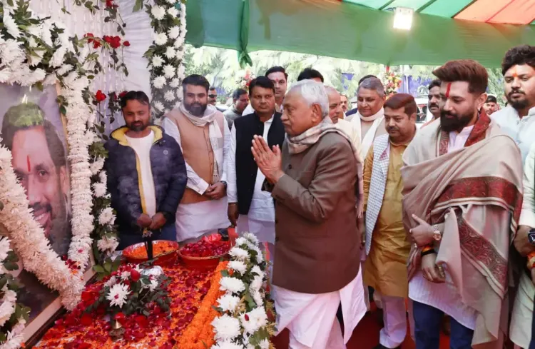 क्या बिहार में 'सियासी' चूड़ा-दही भोज जारी है? चिराग पासवान और चेतन आनंद के भोज में पहुंचे सीएम नीतीश