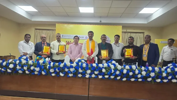 पटना में 'जन औषधि दिवस' पर जागरूकता संगोष्ठी का आयोजन, केंद्र संचालकों को मिला सम्मान