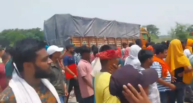 भोजपुर में पुलिस मुठभेड़ के बाद बवाल: भरत भूषण तिवारी की मौत पर ग्रामीणों ने जाम किया आरा-बक्सर फोरलेन