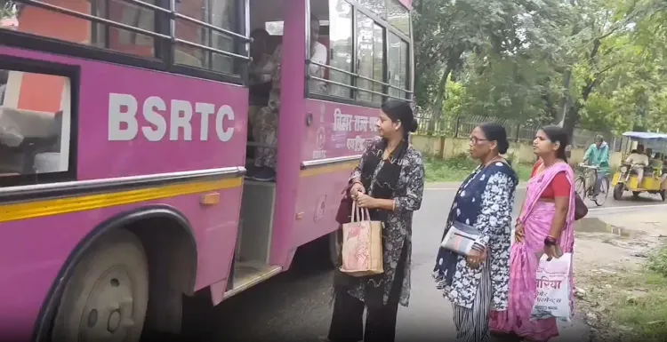 सहरसा में पिंक बस सेवा शुरू: महिला कंडक्टर के साथ 24 सीटों वाली बस, महिलाओं ने कहा 'अब डर नहीं'