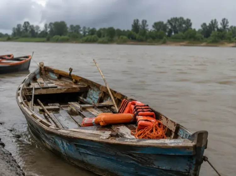 Gandak River sweeps away 3 teenage girls in Bihar's Gopalganj; NDRF deployed