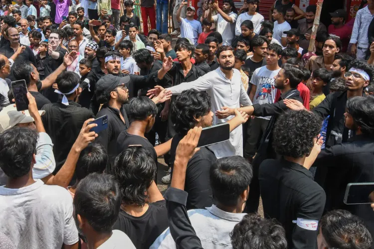 Muharram sword mishap in Madhubani injures teenager, 2.5 inches deep
