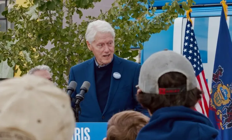 Bill Clinton Declares He Knew Nothing About Epstein's Crimes
