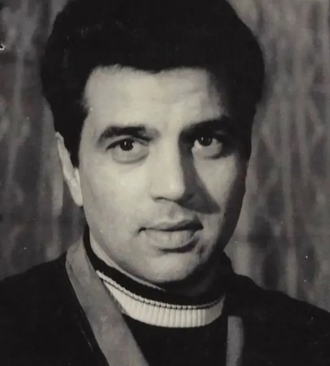 What Did Bina Kak Recall About Meeting Dharmendra in 1986?