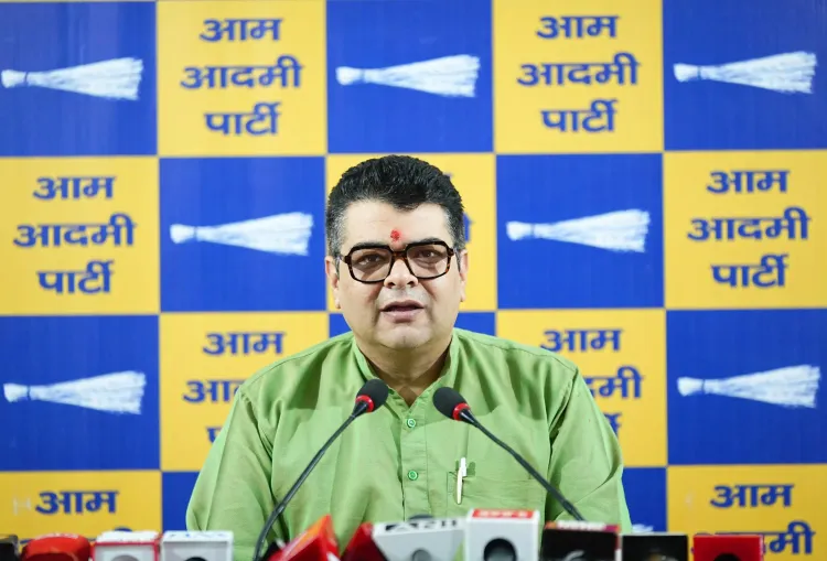 क्या भाजपा के सीलिंग अभियान से चांदनी चौक के व्यापारियों को नुकसान होगा?