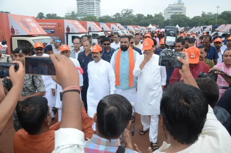 Did BJP Leaders Launch the 'Chalo Jeete Hain' Raths from Patna?