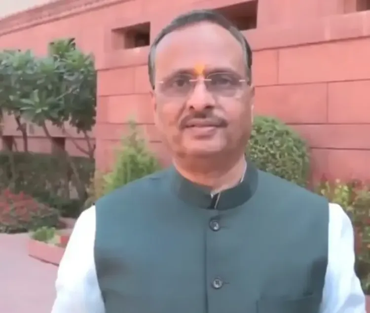 भाजपा का विपक्ष पर कटाक्ष: 27 सालों तक महिलाओं के अधिकारों में बाधा, अब भी अड़ंगा
