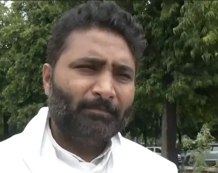 क्या भाजपा विधायक तरविंदर सिंह मारवाह का ऐतिहासिक इमारतों पर बयान विवादास्पद है?