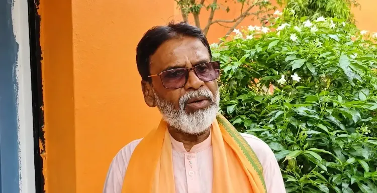 कोलकाता हवाई अड्डे पर BJP कार्यकर्ताओं पर हमला: खगेन मुर्मु बोले — पश्चिम बंगाल में अब नहीं चलेगी गुंडागर्दी