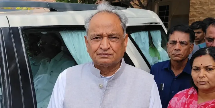 अशोक गहलोत का BJP पर हमला: 'राजस्थान में आपराधिक घटनाएं बढ़ीं, ACB दबाव में काम कर रही है'