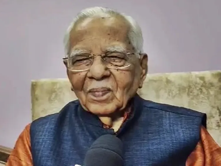 Why is BJP veteran Ram Naik criticizing Jitendra Singh over his 'Bombay' comment?